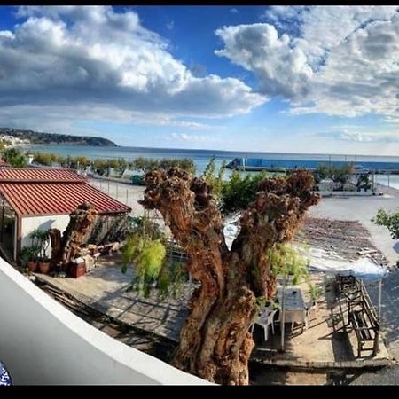 Seaview Apartment Tsoútsouros 외부 사진